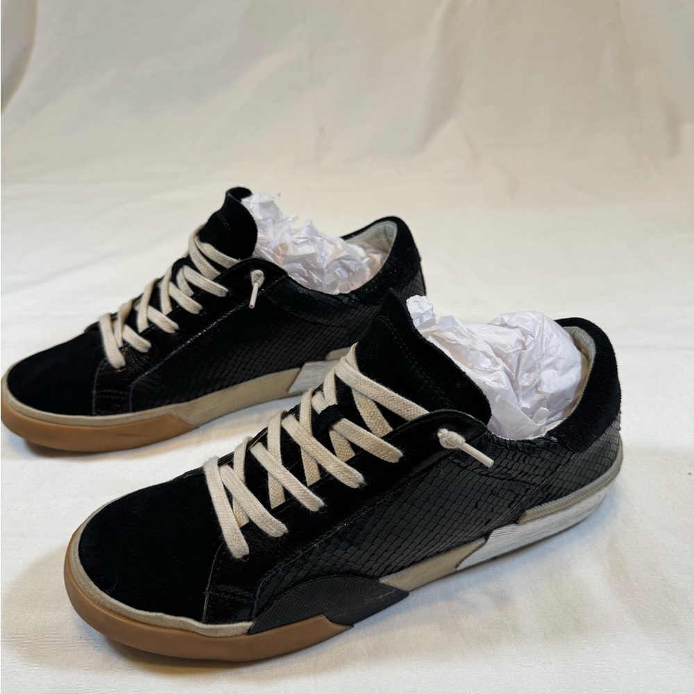 Dolce Vita Women’s Slip-On Suede Textured Black and Tan Casual Sneakers - Picture 4 of 8